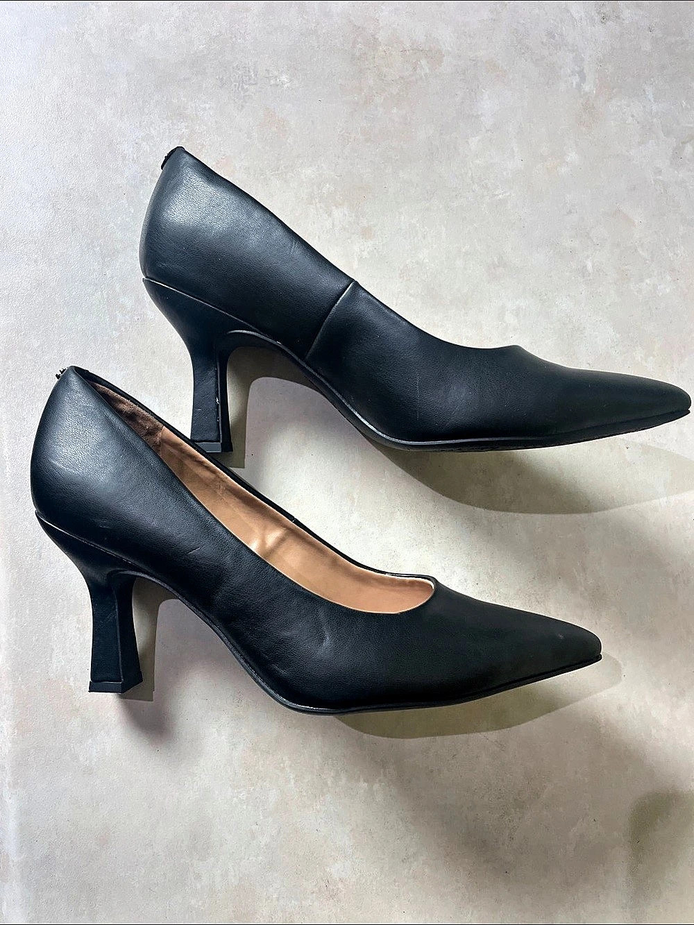 Sam & Libby Pointed Toe Heels in Black US 9